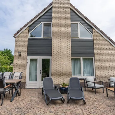 Villapark Kamperfoelie 49 *